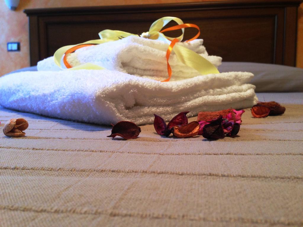 Al Casale Dei Nonni Bed & Breakfast Laureana Cilento Bagian luar foto