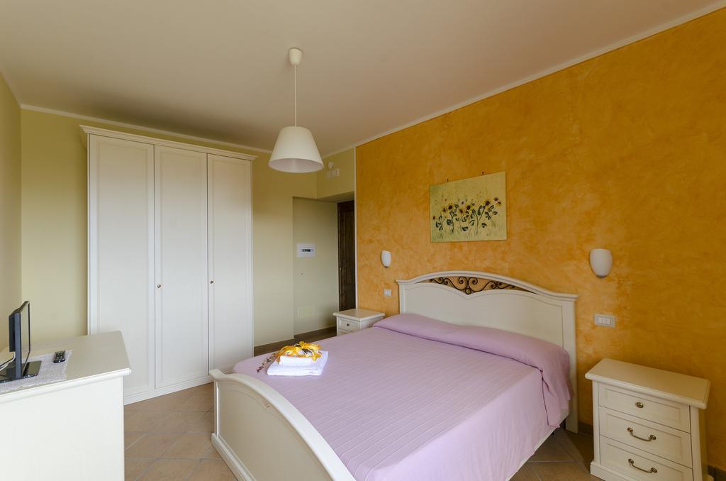 Al Casale Dei Nonni Bed & Breakfast Laureana Cilento Bagian luar foto