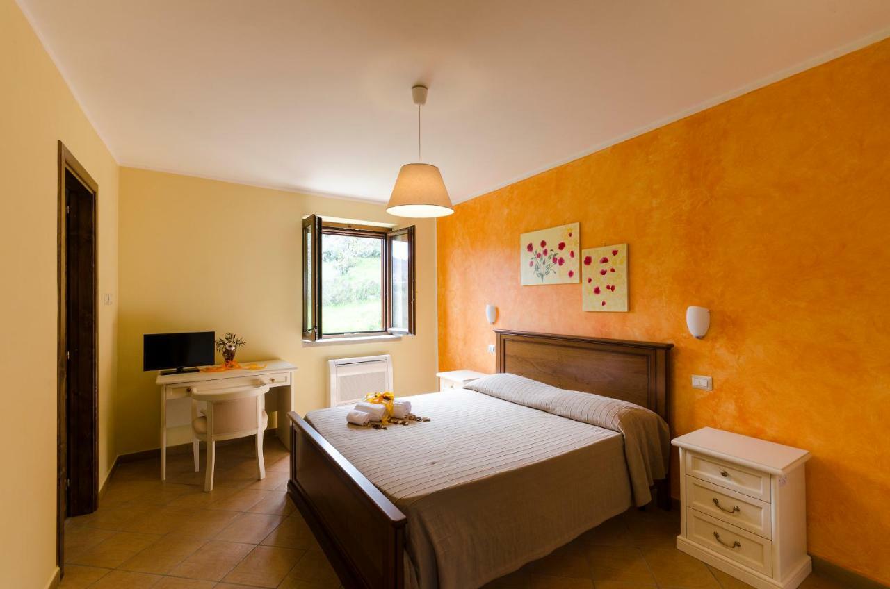 Al Casale Dei Nonni Bed & Breakfast Laureana Cilento Bagian luar foto