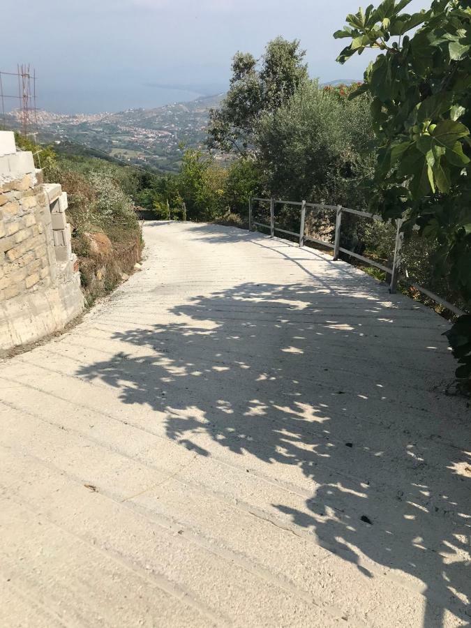 Al Casale Dei Nonni Bed & Breakfast Laureana Cilento Bagian luar foto